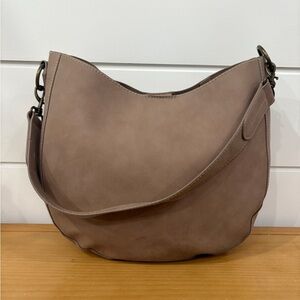 Universal Thread Shoulder Bag